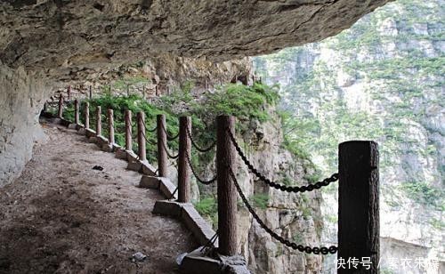 中国最“古怪”的村庄,靠3公里绝壁公路出入,男子娶妻却成难题