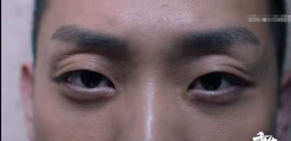  『独自』《重生》男二逆袭男一？秦驰连躺五集，路铭嘉独自破案抢尽风头