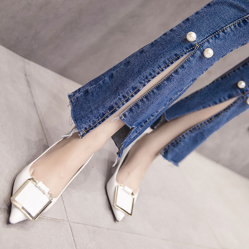 魅力八月:洋气小衫搭牛仔裤更时尚!上身减龄显嫩有气质，特迷人