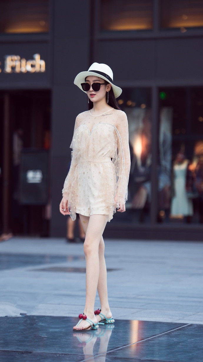 清新,高贵,仙气十足的穿搭参考,让你优雅的气质越来越动人