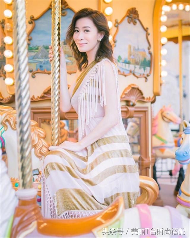 43岁的娴妃佘诗曼，没有一点老气！让明星教您这几招冻龄的法则