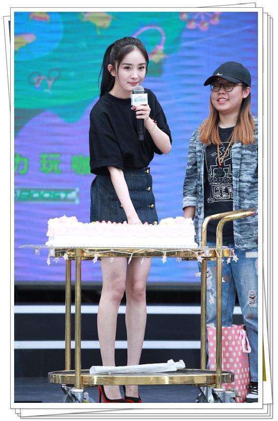 当杨幂刘亦菲同穿短裙现身, 网友: 终于见识到蚂蚁腿与大象腿差距