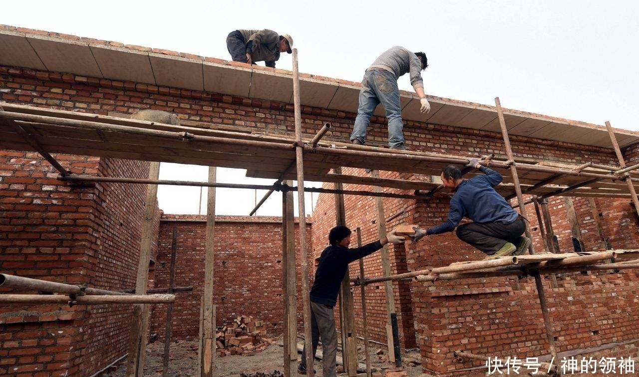 明年起，部分农民可领15万建房补助，村民自愿，村干部不得强制