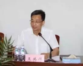  #下属#县委书记要求下属以落马官员为镜鉴1周后，自己落马