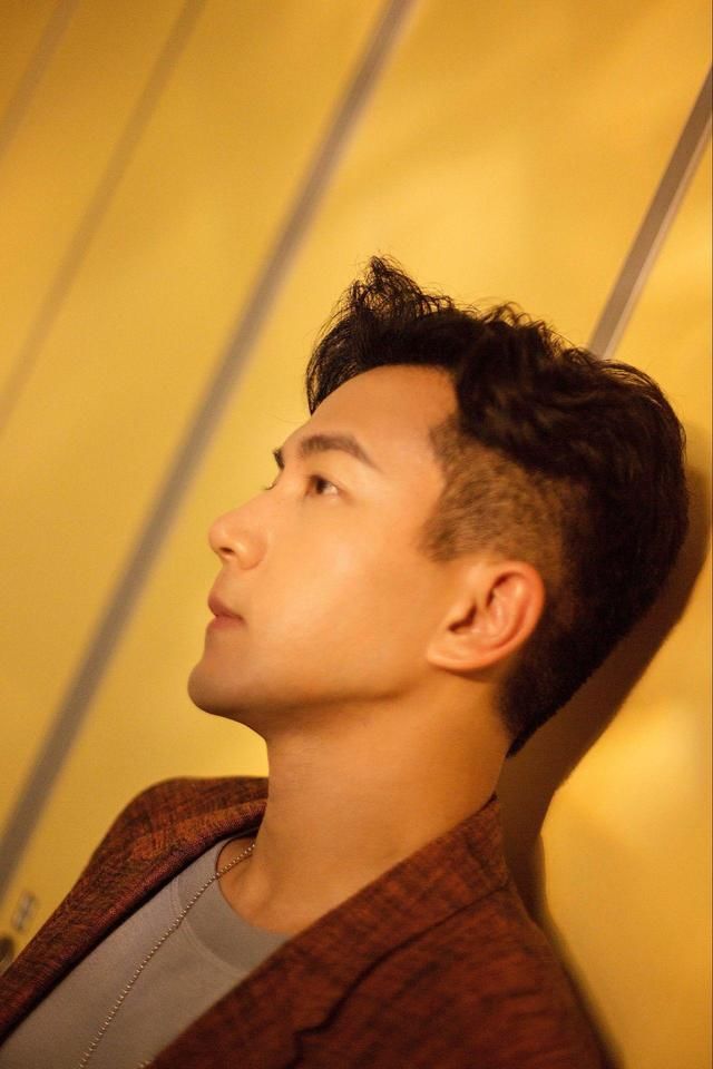 看刘恺威先森的穿搭，就问你们有么有，想要剁手滴