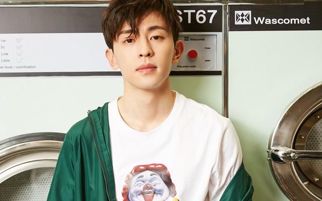 邓伦刚火就有人造谣邓伦整容？网友：整容的话为啥不做成双眼皮？