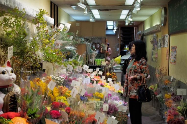  『路边』路边花贩卖的花，竟隐藏这么多“陷阱”，这些花你买过了吗？