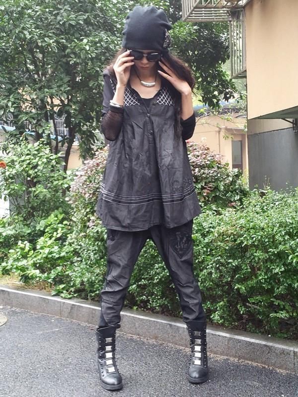 街拍:图1乌克兰美女厉害了，豹纹裙搭高跟鞋!图2拥有一双美腿!