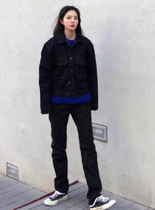  「显瘦」春天建议：“奶奶裤”已经凉凉，现在网红更爱这样穿，显瘦又时髦