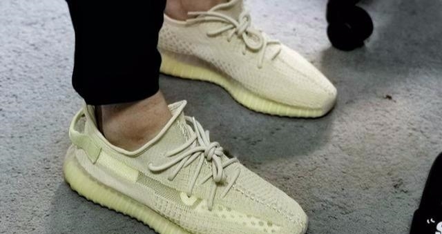  『球鞋』牛逼：Nike最牛夜光效果球鞋来了！亚洲限定Yeezy 350上脚真香！