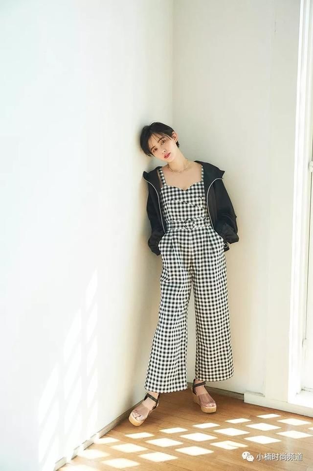 早已不再是当年日杂Mina里的金发少女：比留川游30+的黑短发魅力