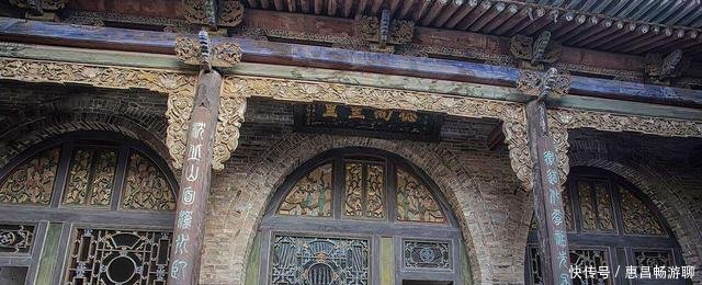 我国最大的私人民宅，比故宫大十万平方千米，现在已对游客开放！