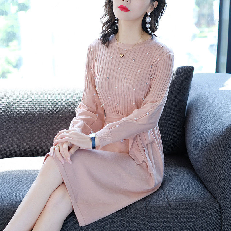 比套装好看百倍的十款连衣裙，女人味十足，美若天仙