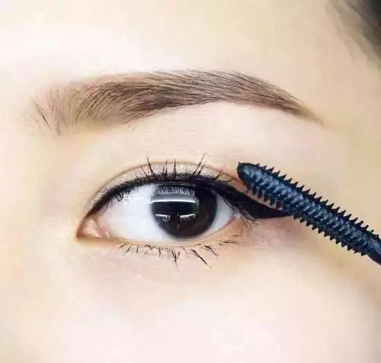  「淡妆」恰当的淡妆化妆步骤 教你迅速画好极致自然妆