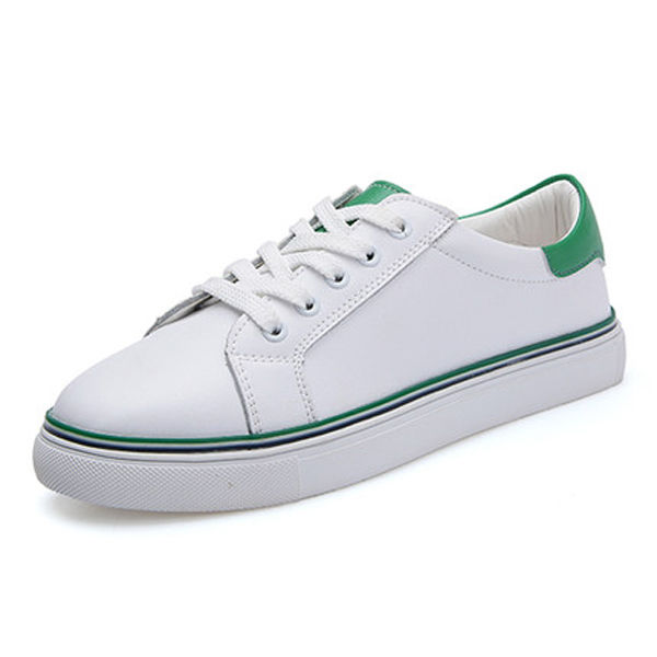 怪不得老婆不穿高跟鞋，刚上新的“小白鞋”，简约舒适忒洋气