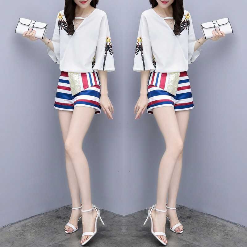 小个子女人穿短裙易走光,换上洋气短裤套装,清爽美嫩不失性感