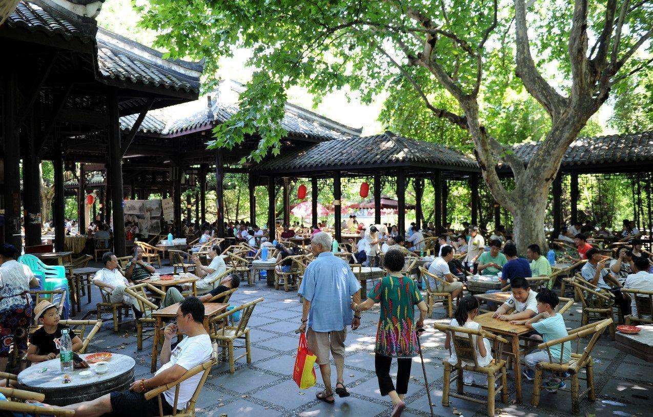  「喝茶」中国最“慵懒”的城市，天天喝茶打麻将，却稳居新一线