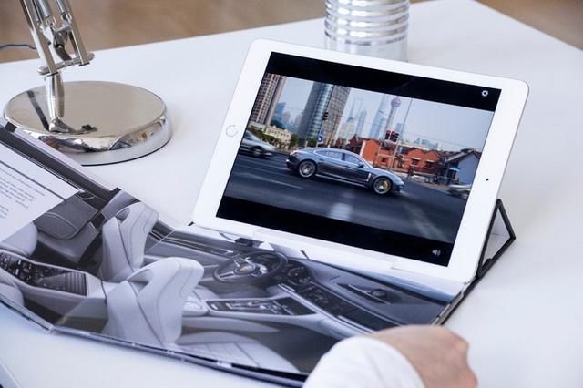 展厅营销利器：Magik Book让平板电脑可与实体手册互动