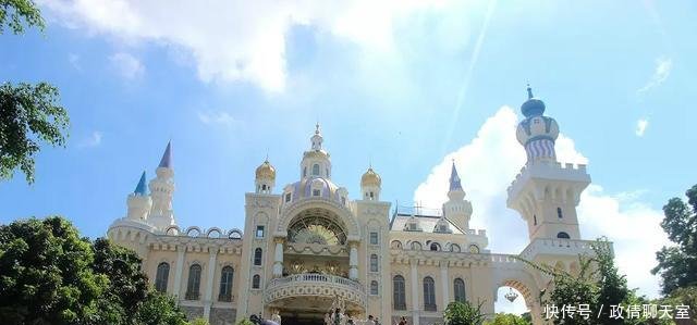 广东东莞一个镇, 三面被深圳包围, 地理位置优越