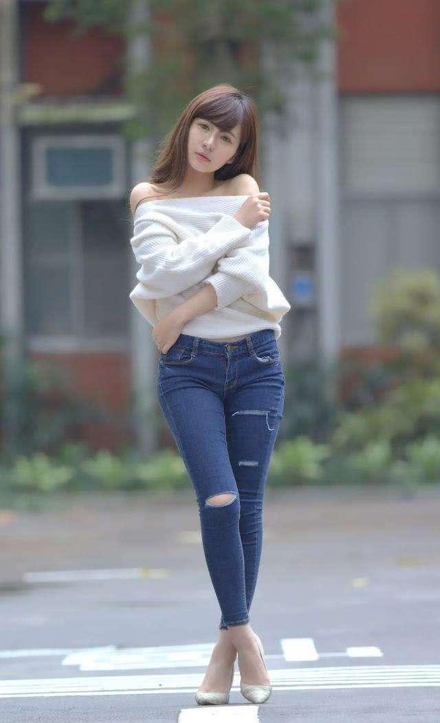 紧身裤时尚感十足，特别修身显瘦的版型，让你美的不同