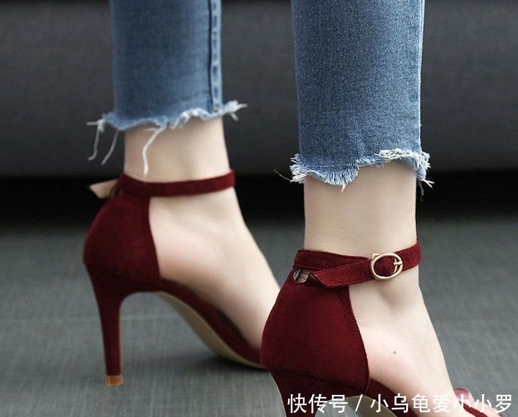 呈现|经典高跟鞋凉鞋,穿出神秘性感呈现优雅气质