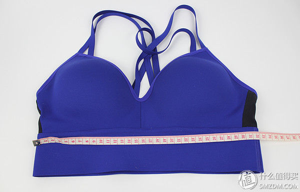 瑜伽也可以“安德玛”--安德玛女士Perpetual运动内衣带给你舒适