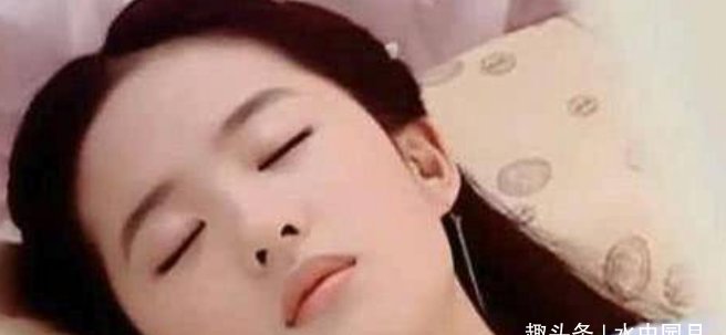 美女@6位古装剧中睡姿最美女星，赵丽颖呆萌，杨幂柔情，而她已成经典