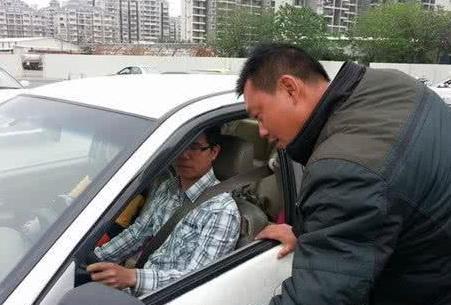 方向感太差该如何去练车？教你一招，让你彻底摆脱烦恼