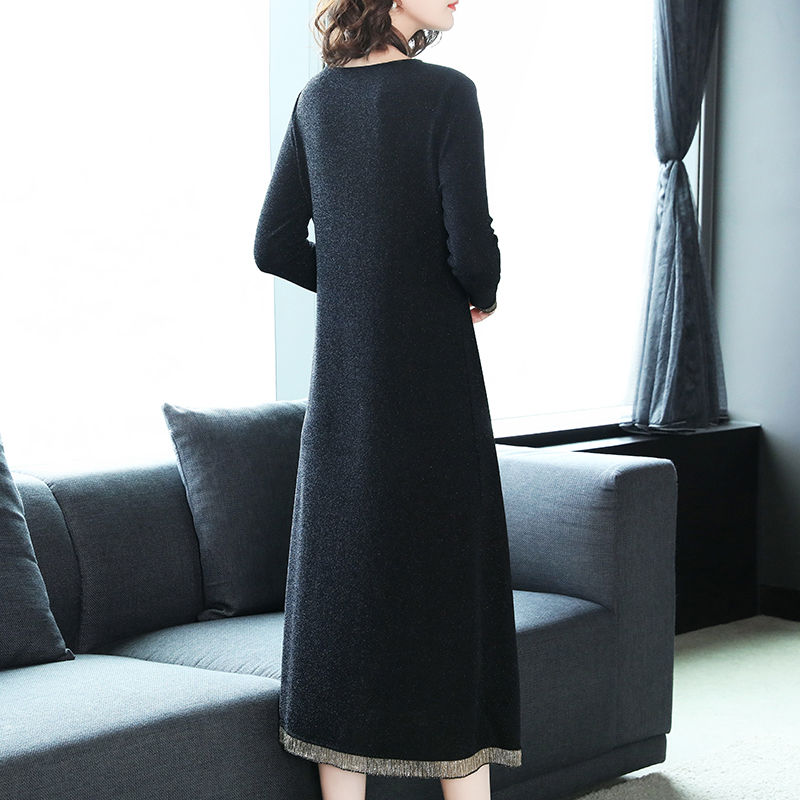 你底子再好，不要黑丝袜配高跟鞋，学下面女人这样穿，美嫩巨时髦