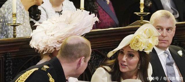 哈里大婚，凯特四穿旧衣低调登场，夏洛特公主吐舌抢镜