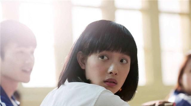  『脸上』有这3个“特征”的女生,不要留“刘海”,不仅拉低颜值还显脸大