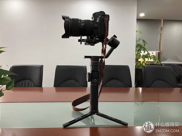 你有麒麟臂，我有稳定器，飞宇AK2000单反相机稳定器使用评测