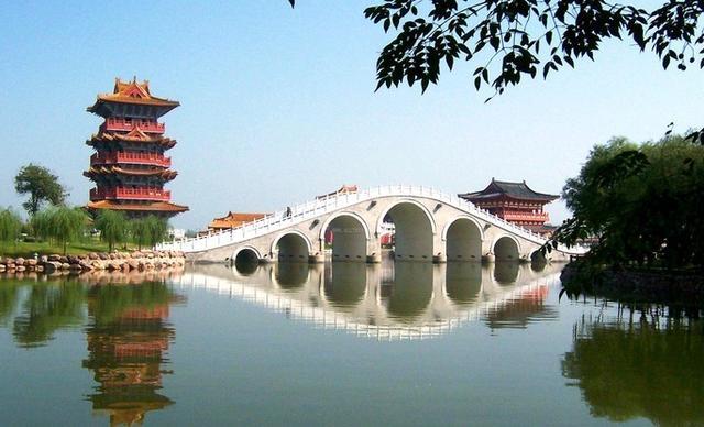 中国最“穿越”景点,像活着的古代名画,游客来这里梦回大宋