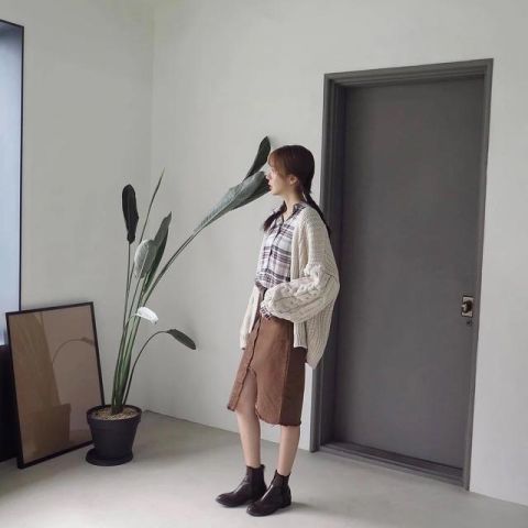  「实力」开衫+半裙，实力教你穿出温柔与减龄，好看极了