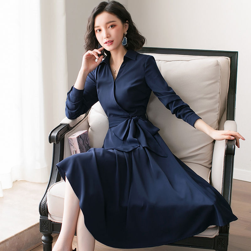 秋季穿这秋装连衣裙，单穿洋气，配打底+风衣时髦，忒美嫩