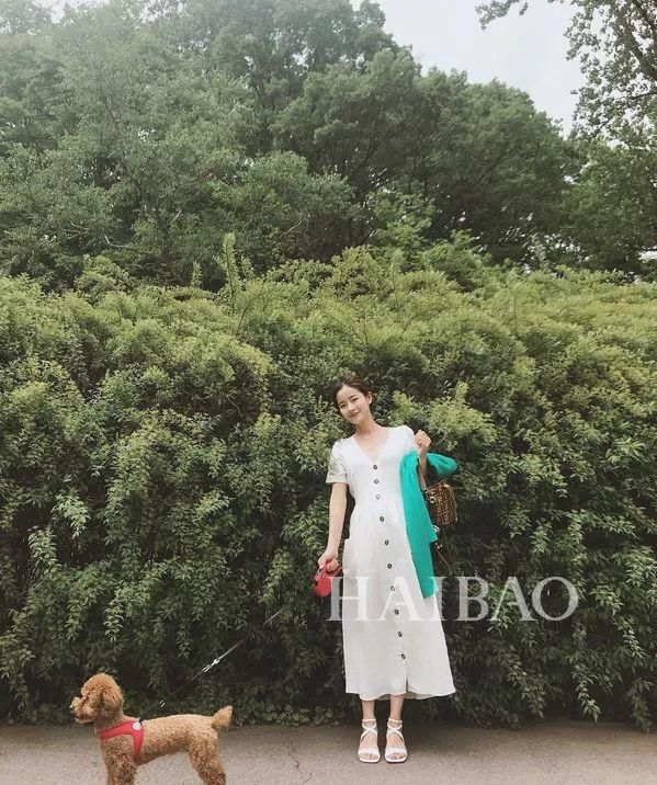 羡慕|靠“虐狗”合照火爆INS，这对韩国小夫妻也太甜了?