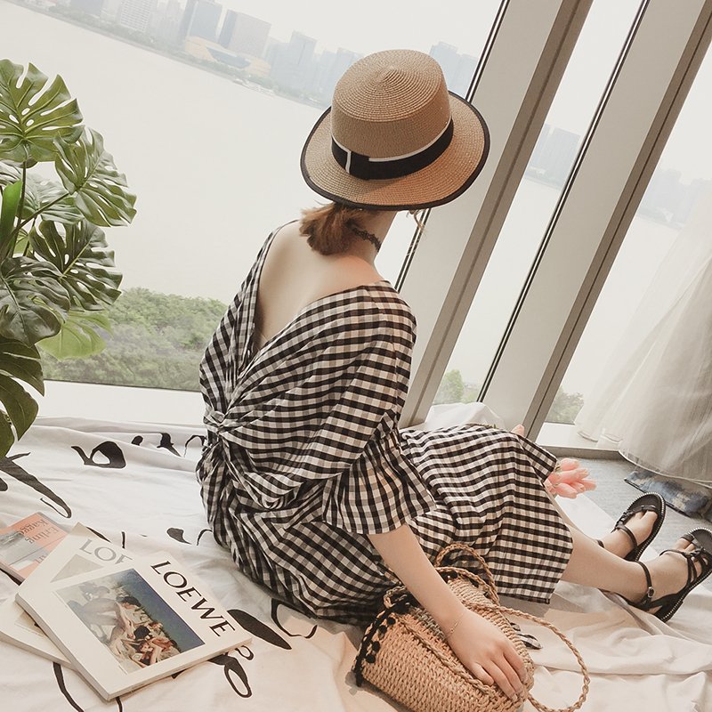 我的天~忒好看了!老婆居然买这种露背沙滩裙，穿上又白又嫩