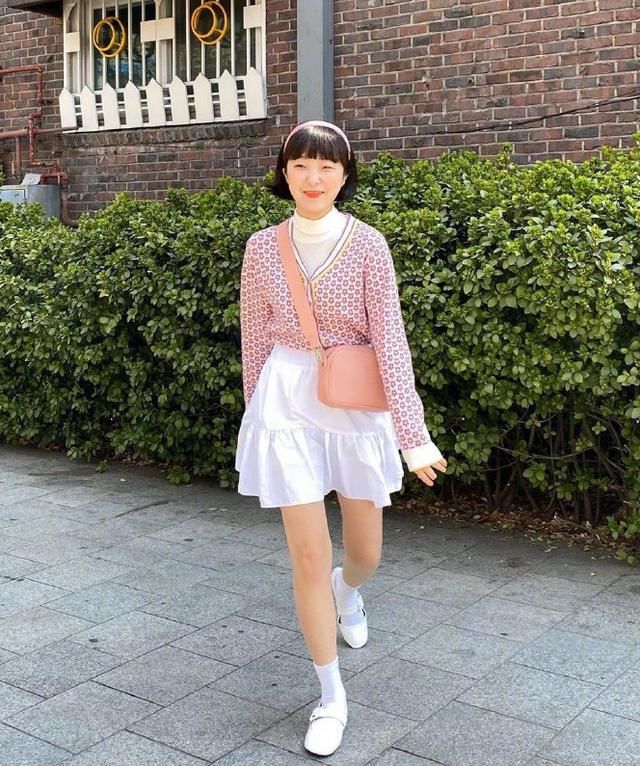  「白色」小矮个可别说没衣服穿，糖果撞色穿搭分享给你，看着就很高级