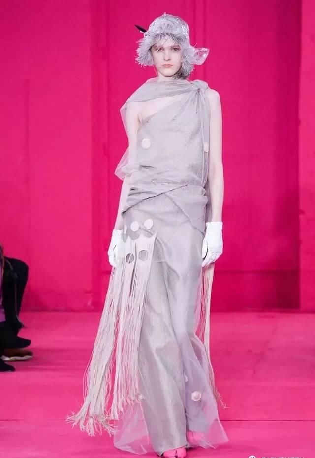  「国际时装」2020春夏高定——Maison Margiela 舞会后的宿醉
