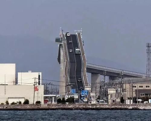 日本44米“垂直大桥”，遭新手嫌弃！