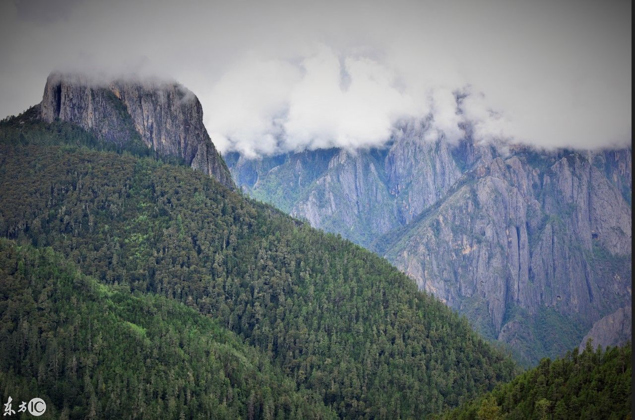 18秋 香格里拉到亚丁驱车三百来公里九小时沿途风景不错