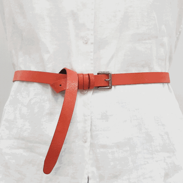 手残人也学得会！这7种腰带绑法学起来，让你造型更有亮点