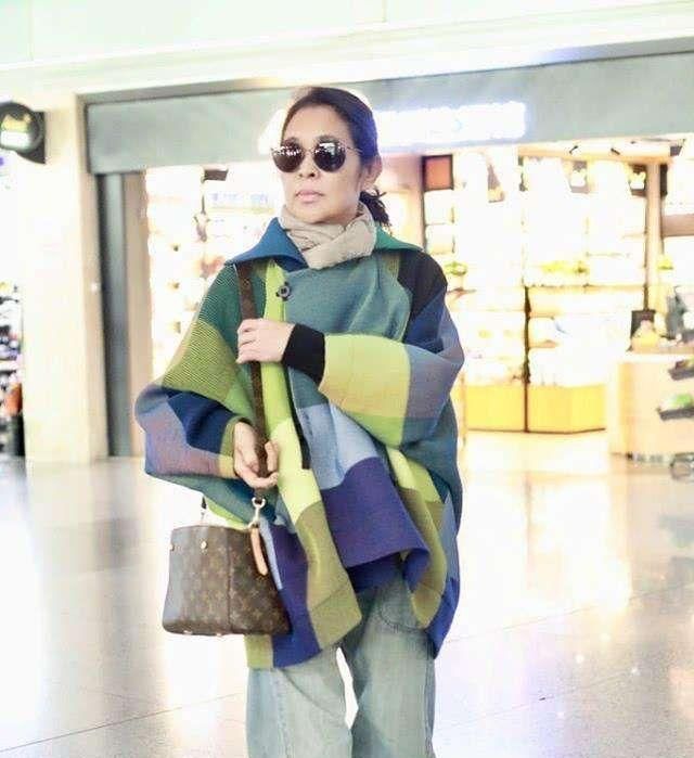  『倪萍穿了一』倪萍瘦身后变化真大, 没了61岁大妈的味道, 多了几分年轻活力感