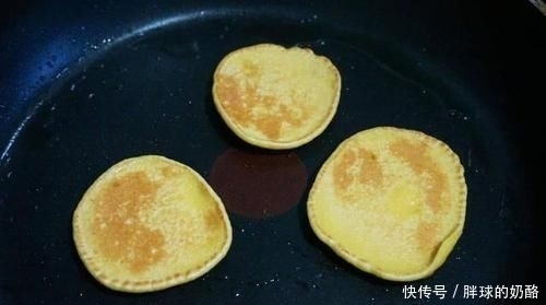  孩子|早餐饼多吃它，简单快捷，不揉面不发面，营养又健康，孩子超爱吃