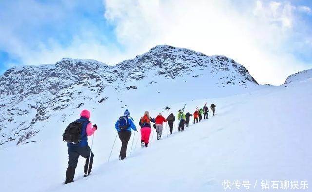 以为看极光又贵又远吗？就在中国不远处，全球看极光最便宜的地方