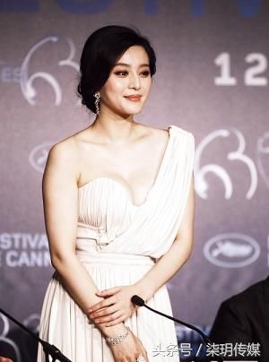 近日，范冰冰涉嫌“阴阳合同”中的涉税问题，有网友直言要凉