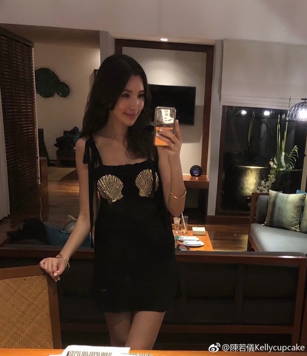 林志颖老婆和昆凌同框完全看不出9岁年龄差