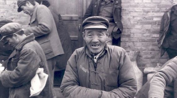 5张珍贵老照片：图三很浪漫，图五很少有人记得了