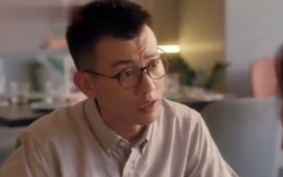  看不起：季明亮终于露出真面目了！看不起中介还骂人，难怪朱闪闪要分手