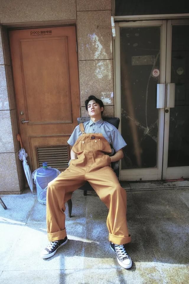 男生这样拍,路人甲秒变行走的画报!